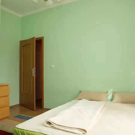 Apartment 7k-zamecky Vrch 2 *